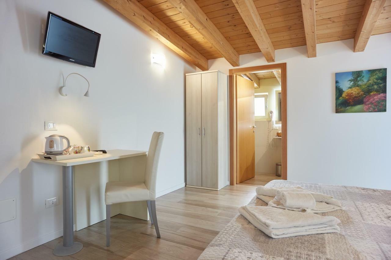 Standard Double Room,844128746:JPEG